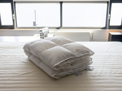 1A 100% Poolse Ganzendonzen Dekbed 4-Seizoenen – Gold | Natuurlijk, Rijk Gevuld & Comfortabel Luxe