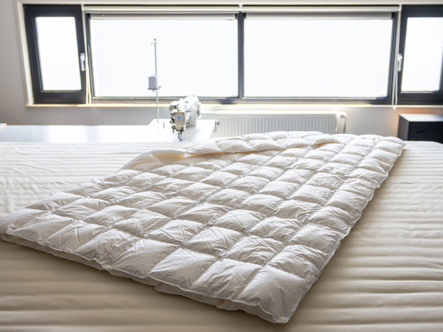 1A 100% Mazurische Ganzendonzen Dekbed 4-Seizoenen – Majestic | 100% Handmade & Ultieme Natuurlijke Luxe