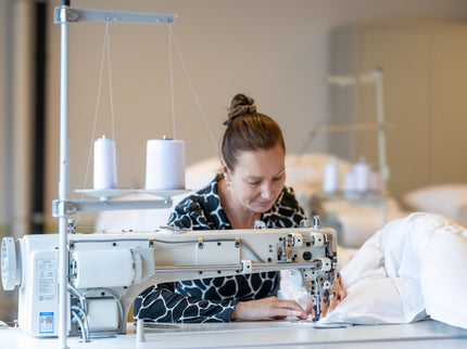 70% Donzen Hoofdkussen 60 x 70  - Silver (ondersteunend en plooibaar) | Soft, Medium (onze bestseller), Firm