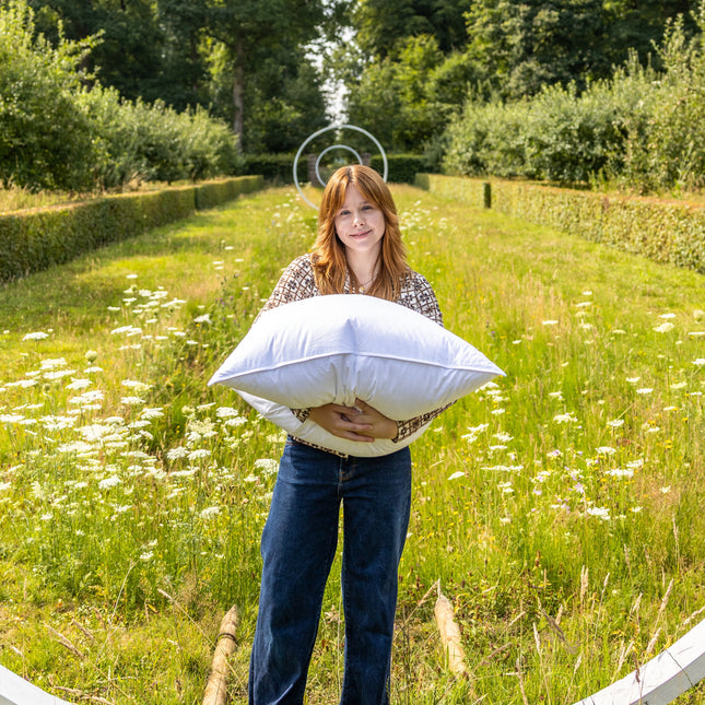 70% Donzen Hoofdkussen 60 x 70  - Silver (ondersteunend en plooibaar) | Soft, Medium (onze bestseller), Firm