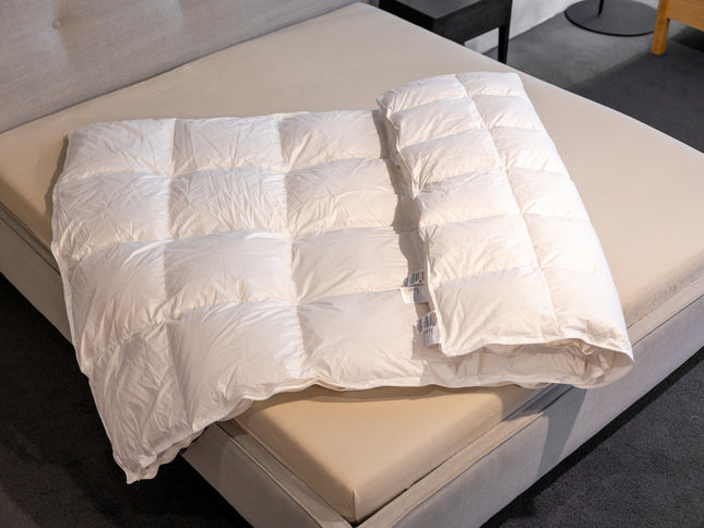 1A 100% Poolse Ganzendonzen Dekbed 4-Seizoenen – Gold | Natuurlijk, Rijk Gevuld & Comfortabel Luxe